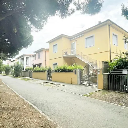 Casa Silvana - 5 Minuti A Piedi Dal Mare By Zoom In Earth